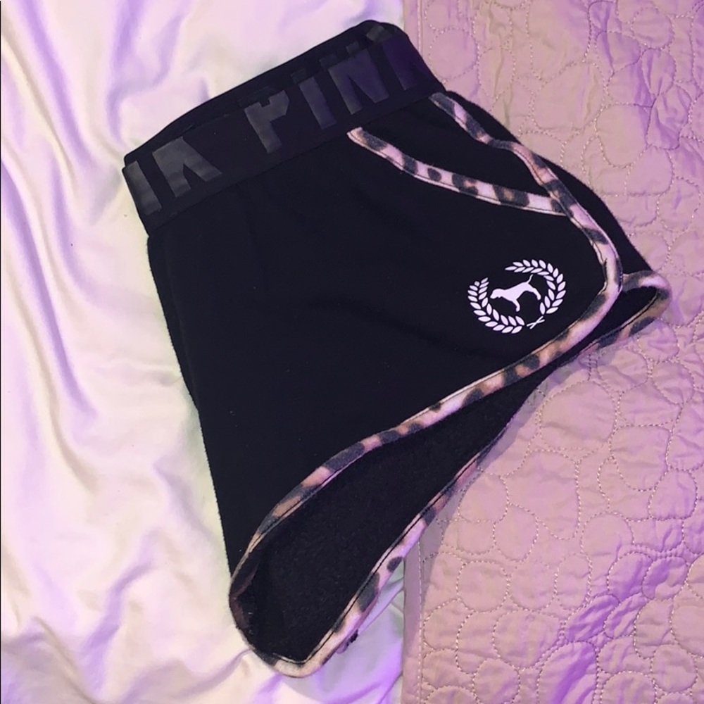 🖤VS PINK SHORTS🖤